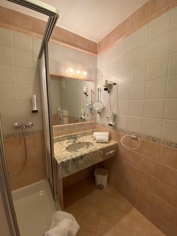 Hotel Dienstl Gut Launsdorf Esterno foto
